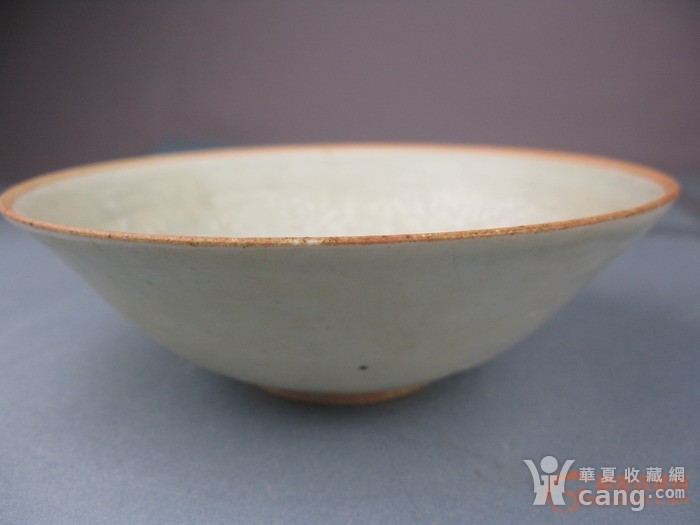 北宋青白釉印花芒口碗(南定)