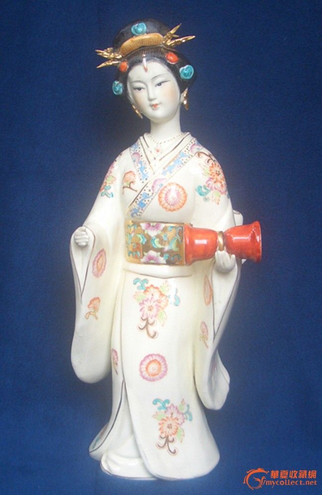 s20、80年代出口描金粉彩捏塑花卉<em>日本舞女</em>瓷