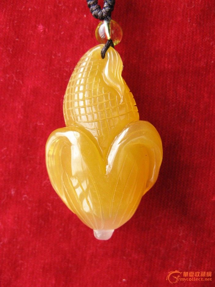 新疆阿勒泰戈壁玉克拉玛依玉天然玉石宝石光手