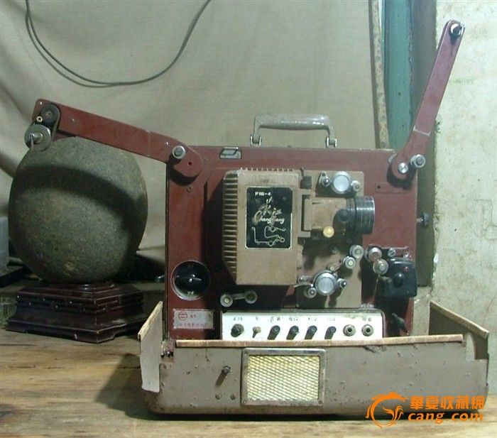 长江牌。老式电影机。_长江牌。老式电影机。