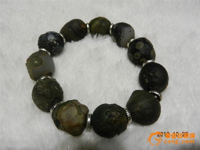 极品难求的阿拉善眼睛石手串_极品难求的阿拉