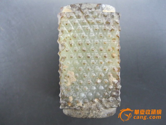 出土玉琮