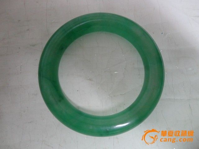 翡翠祖母绿手镯_翡翠祖母绿手镯价格_翡翠祖母绿手镯图片_来自藏友友情无价_玉器_地摊交易_华夏收藏网 cang.com