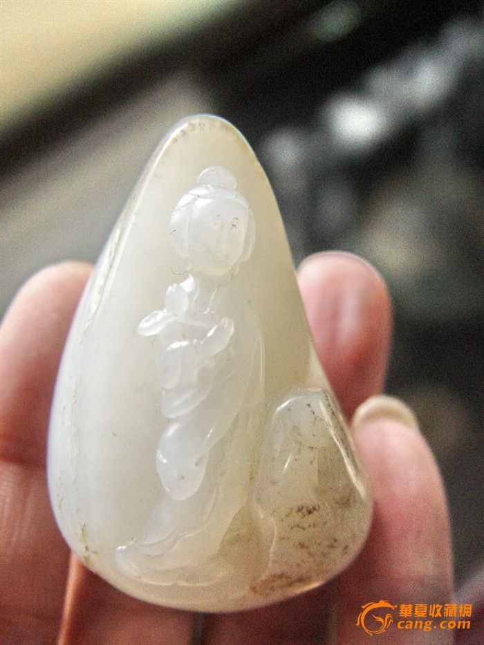 委托代卖-独颗籽料雕刻庭院仕女摆件-委托代卖