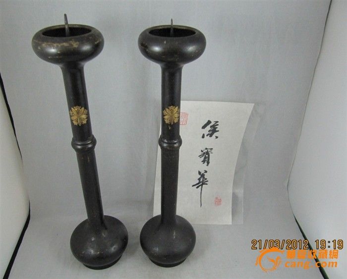 日本早期纯铜鎏金家纹龙胆纹大烛台一对(京字