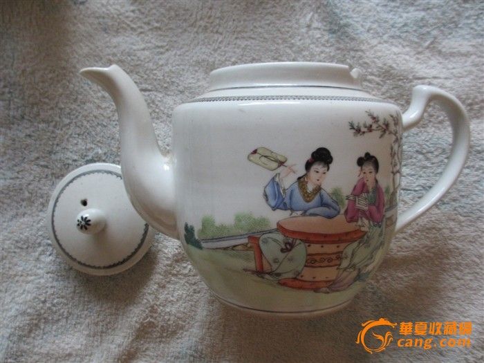 60年代红楼梦故事纹壶-60年代红楼梦故事纹壶