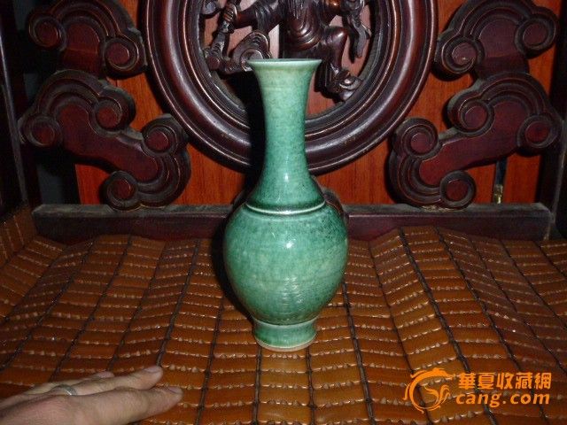 地摊交易区所展示的物品交易信息,其真实性、准确性和合法性由信息发布人负责,华夏收藏网不承担任何法律责任。 华夏收藏网有两种交易模式,1、买卖双方私下协商自行交易;2、买卖双方委托华夏收藏网代理交易。 凡是用户私下交易免费,但本网不承担任何责任。华夏收藏网提醒:为保障您的利益,推荐您选择委托华夏收藏网代理交易,具体安全交易方法如下: 代理交易其运作的实质是以华夏收藏网为货与款转移的中介,提供让买卖双方都放心货款转移的一种服务。 1、买卖双方通过看图、交流达成交易意向,买家将货款作为押金汇至本网,本网收到押金