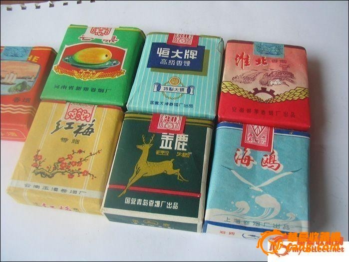 70年代老物件收藏老纸画老烟标志-图1; 怀旧装饰茶楼装饰影视道具出租