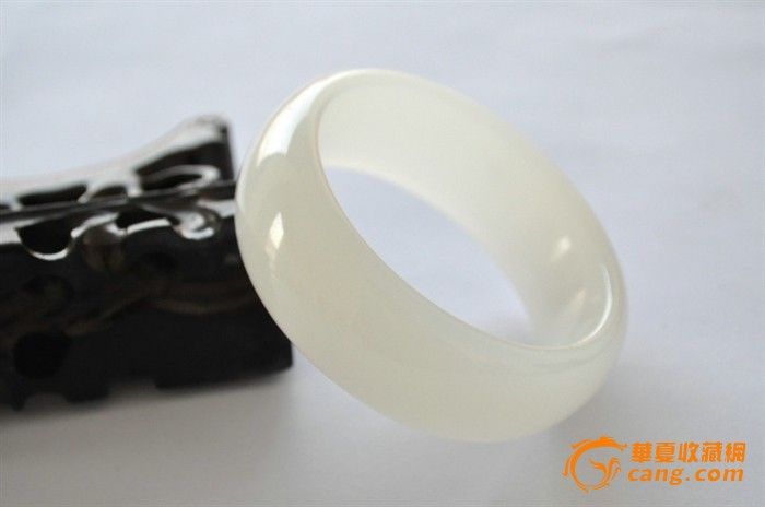 昆仑山脉白玉手镯 白玉镯子 白玉石手镯 水润细