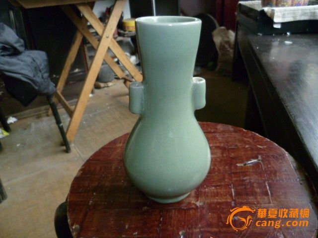 地摊交易区所展示的物品交易信息,其真实性、准确性和合法性由信息发布人负责,华夏收藏网不承担任何法律责任。 华夏收藏网有两种交易模式,1、买卖双方私下协商自行交易;2、买卖双方委托华夏收藏网代理交易。 凡是用户私下交易免费,但本网不承担任何责任。华夏收藏网提醒:为保障您的利益,推荐您选择委托华夏收藏网代理交易,具体安全交易方法如下: 代理交易其运作的实质是以华夏收藏网为货与款转移的中介,提供让买卖双方都放心货款转移的一种服务。 1、买卖双方通过看图、交流达成交易意向,买家将货款作为押金汇至本网,本网收到押金