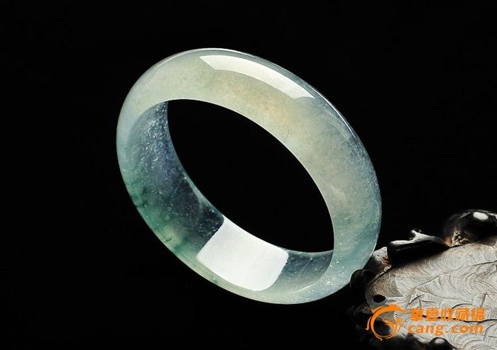 天然玻璃种飘花绿缅甸翡翠玉石唯美翡翠手镯玉