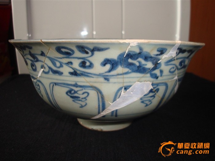 {精品}元代青花菊花碗