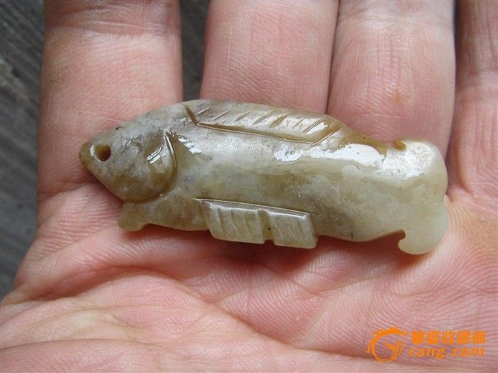 玉鱼,挂着有年年有余的意义_玉鱼,挂着有年年