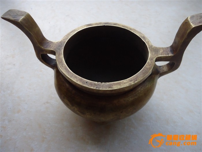下乡收来的清代三足两耳铜香炉