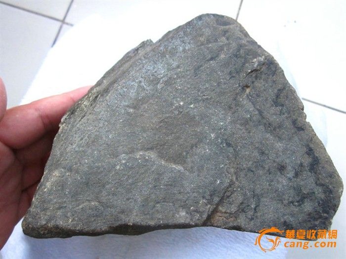 莫湾基老坑全赌冰种表现3500克 w_莫湾基老坑全赌冰种表现3500克 w价格_莫湾基老坑全赌冰种表现3500克 w图片_来自藏友云南翡翠狼_玉器_地摊交易_华夏收藏网 cang.com