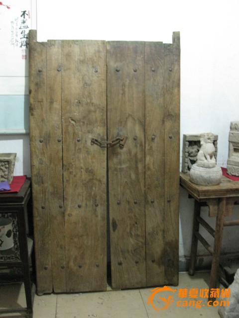 古代一对木门