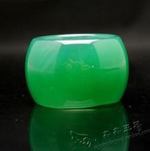 正品 玉扳指 玉指环 天然绿色玛瑙玉扳指_正品 玉扳指 玉指环 天然绿色玛瑙玉扳指价格_正品 玉扳指 玉指环 天然绿色玛瑙玉扳指图片_来自藏友翠玉专卖店_玉器_地摊交易_华夏收藏网 cang.com