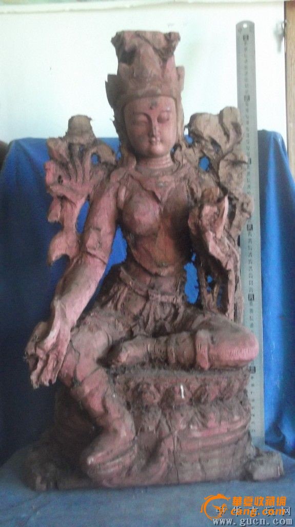 木雕佛像,女菩萨,很大,身材非常的妙