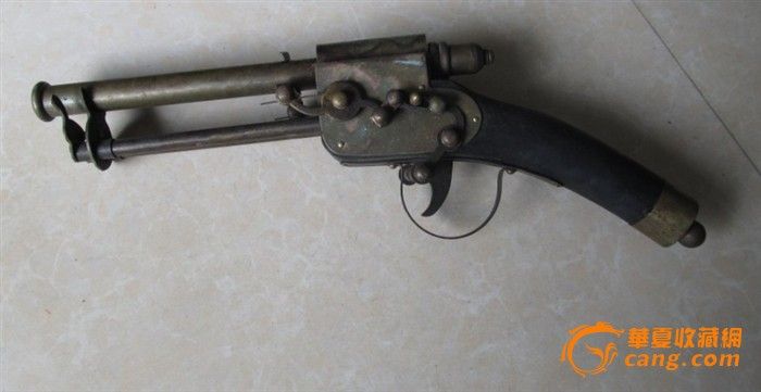 下乡收来老枪一把