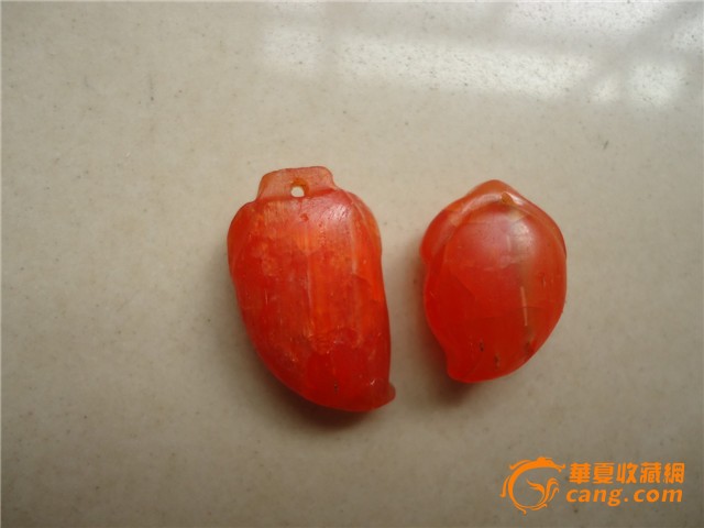 清代老南红玛瑙桃子两个