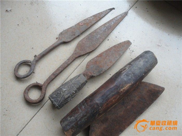 古代农村制作麻绳棕绳等的工具一套