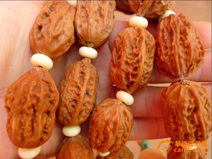 一串18颗花生文玩核桃