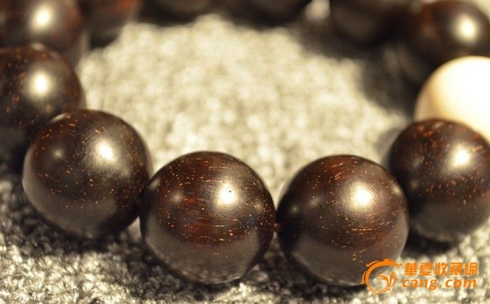 满金星老料小叶紫檀2.0手串_满金星老料小叶紫檀2.0手串价格_满金星老料小叶紫檀2.0手串图片_来自藏友斯是陋室_杂项_地摊交易_华夏收藏网 cang.com