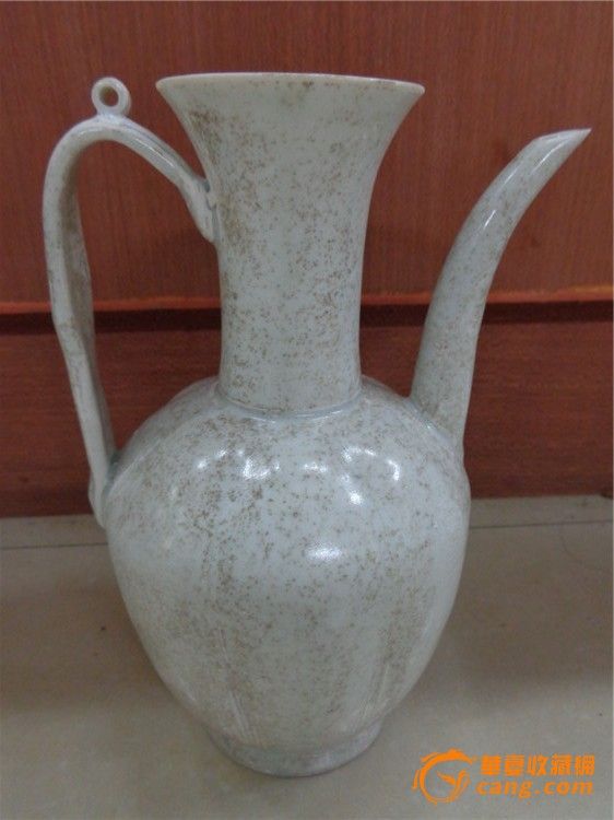 全身麻点的白釉酒壶看不懂_全身麻点的白釉酒