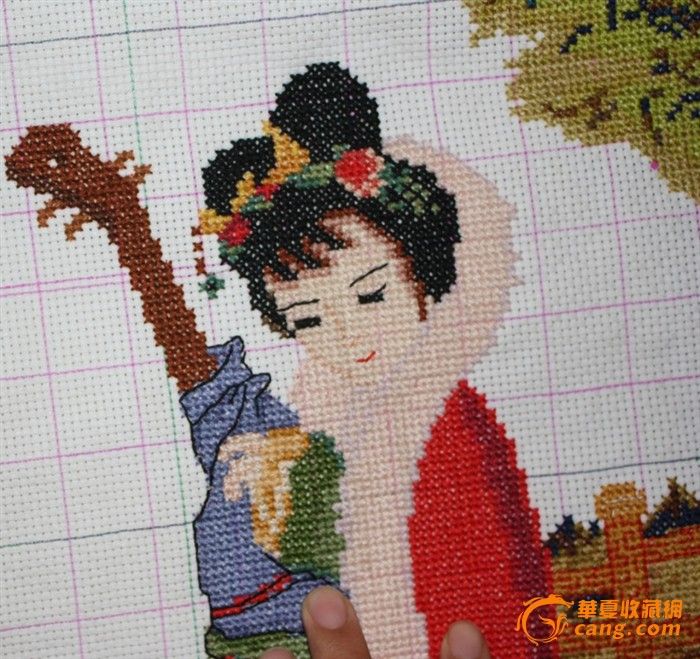 十字绣两幅:四大鸿福和美女照片尿裤子在美女临门1图片