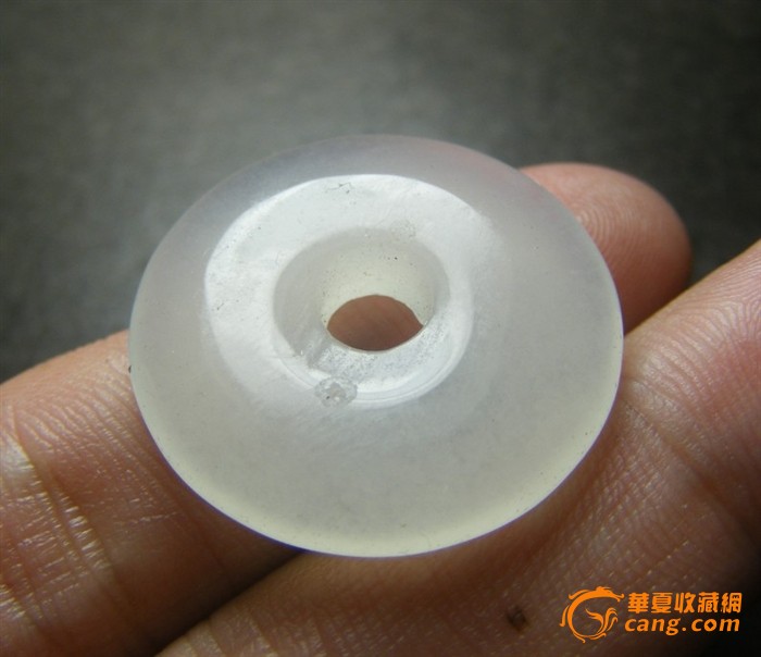 老白色玛瑙大圆平安扣(荔枝冻的)