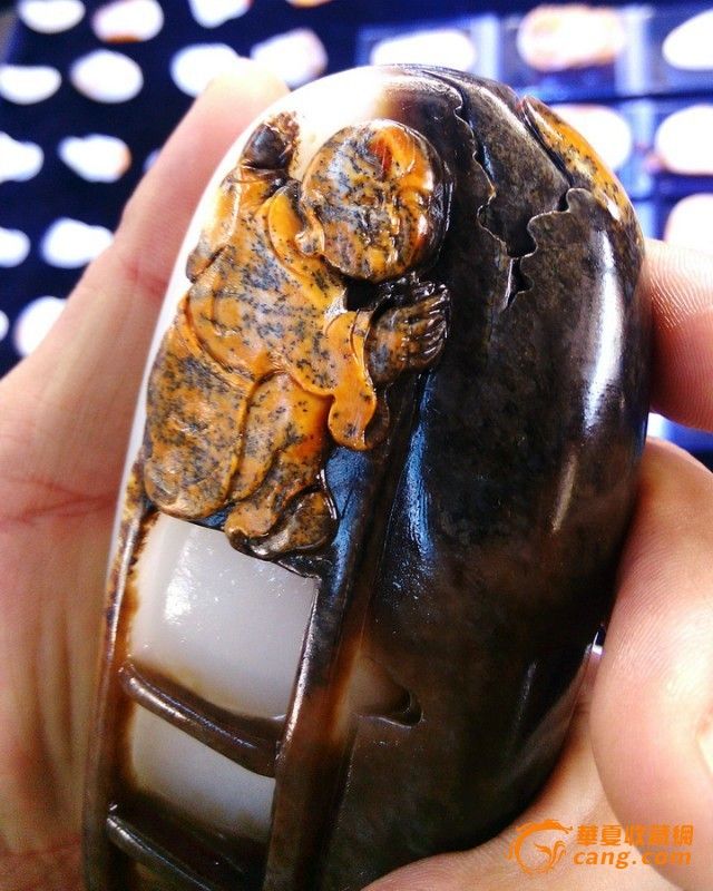 震撼华夏传世藏品 油润和田玉俄白玉籽料 步步