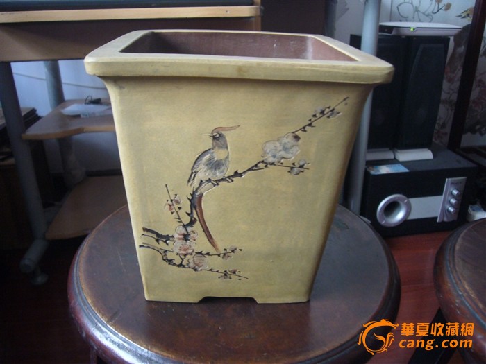 74年红雨刻紫砂花盆