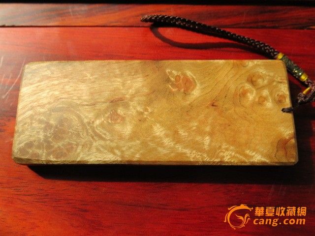 地摊交易区所展示的物品交易信息,其真实性、准确性和合法性由信息发布人负责,华夏收藏网不承担任何法律责任。 华夏收藏网有两种交易模式,1、买卖双方私下协商自行交易;2、买卖双方委托华夏收藏网代理交易。 凡是用户私下交易免费,但本网不承担任何责任。华夏收藏网提醒:为保障您的利益,推荐您选择委托华夏收藏网代理交易,具体安全交易方法如下: 代理交易其运作的实质是以华夏收藏网为货与款转移的中介,提供让买卖双方都放心货款转移的一种服务。 1、买卖双方通过看图、交流达成交易意向,买家将货款作为押金汇至本网,本网收到押金