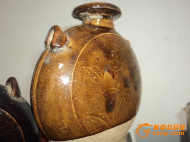 元代双系扁壶两只_元代双系扁壶两只价格_元代双系扁