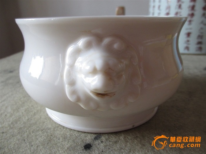 清中期 德化白釉兽头香炉