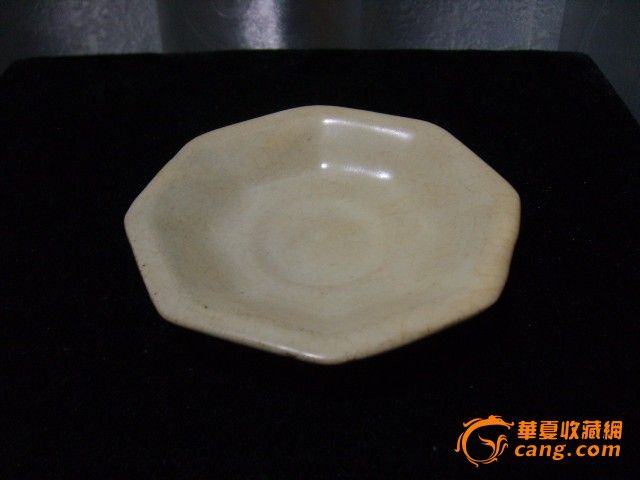 北宋时期汝窑仿哥窑八角盏_北宋时期汝窑仿哥