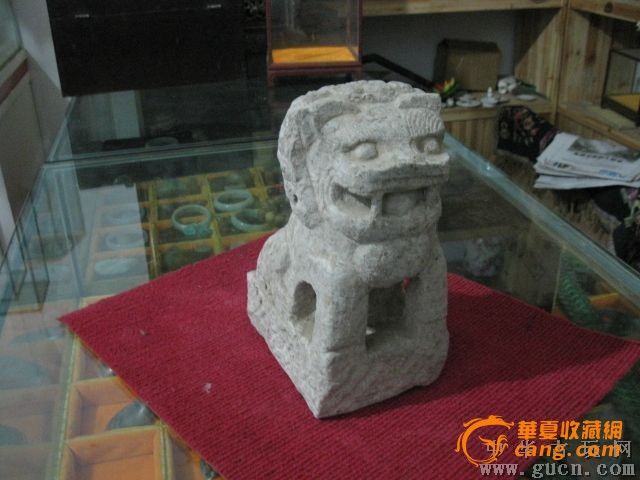 地摊交易区所展示的物品交易信息,其真实性、准确性和合法性由信息发布人负责,华夏收藏网不承担任何法律责任。 华夏收藏网有两种交易模式,1、买卖双方私下协商自行交易;2、买卖双方委托华夏收藏网代理交易。 凡是用户私下交易免费,但本网不承担任何责任。华夏收藏网提醒:为保障您的利益,推荐您选择委托华夏收藏网代理交易,具体安全交易方法如下: 代理交易其运作的实质是以华夏收藏网为货与款转移的中介,提供让买卖双方都放心货款转移的一种服务。 1、买卖双方通过看图、交流达成交易意向,买家将货款作为押金汇至本网,本网收到押金