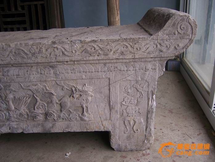 清代白石雕麒麟凤凰小供桌_清代白石雕麒麟凤