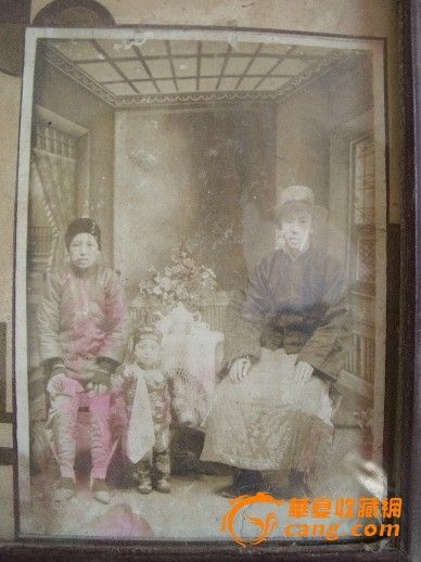 玩民俗收藏品民国 全家福老照片》<em>小脚女子</em>有