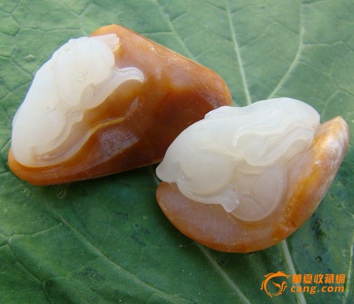 地摊交易区所展示的物品交易信息,其真实性、准确性和合法性由信息发布人负责,华夏收藏网不承担任何法律责任。 华夏收藏网有两种交易模式,1、买卖双方私下协商自行交易;2、买卖双方委托华夏收藏网代理交易。 凡是用户私下交易免费,但本网不承担任何责任。华夏收藏网提醒:为保障您的利益,推荐您选择委托华夏收藏网代理交易,具体安全交易方法如下: 代理交易其运作的实质是以华夏收藏网为货与款转移的中介,提供让买卖双方都放心货款转移的一种服务。 1、买卖双方通过看图、交流达成交易意向,买家将货款作为押金汇至本网,本网收到押金