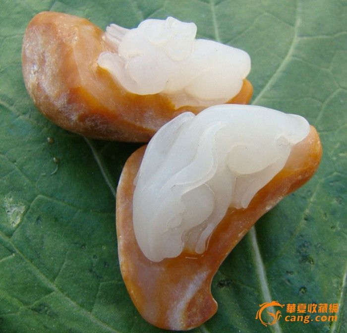地摊交易区所展示的物品交易信息,其真实性、准确性和合法性由信息发布人负责,华夏收藏网不承担任何法律责任。 华夏收藏网有两种交易模式,1、买卖双方私下协商自行交易;2、买卖双方委托华夏收藏网代理交易。 凡是用户私下交易免费,但本网不承担任何责任。华夏收藏网提醒:为保障您的利益,推荐您选择委托华夏收藏网代理交易,具体安全交易方法如下: 代理交易其运作的实质是以华夏收藏网为货与款转移的中介,提供让买卖双方都放心货款转移的一种服务。 1、买卖双方通过看图、交流达成交易意向,买家将货款作为押金汇至本网,本网收到押金