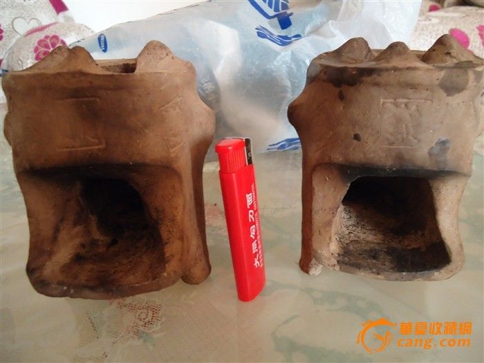 地摊交易区所展示的物品交易信息,其真实性、准确性和合法性由信息发布人负责,华夏收藏网不承担任何法律责任。 华夏收藏网有两种交易模式,1、买卖双方私下协商自行交易;2、买卖双方委托华夏收藏网代理交易。 凡是用户私下交易免费,但本网不承担任何责任。华夏收藏网提醒:为保障您的利益,推荐您选择委托华夏收藏网代理交易,具体安全交易方法如下: 代理交易其运作的实质是以华夏收藏网为货与款转移的中介,提供让买卖双方都放心货款转移的一种服务。 1、买卖双方通过看图、交流达成交易意向,买家将货款作为押金汇至本网,本网收到押金