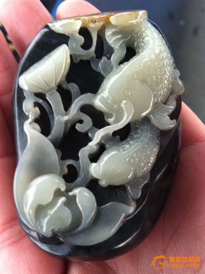 清香雅玩 和田青花三色年年有鱼手把件_清香雅