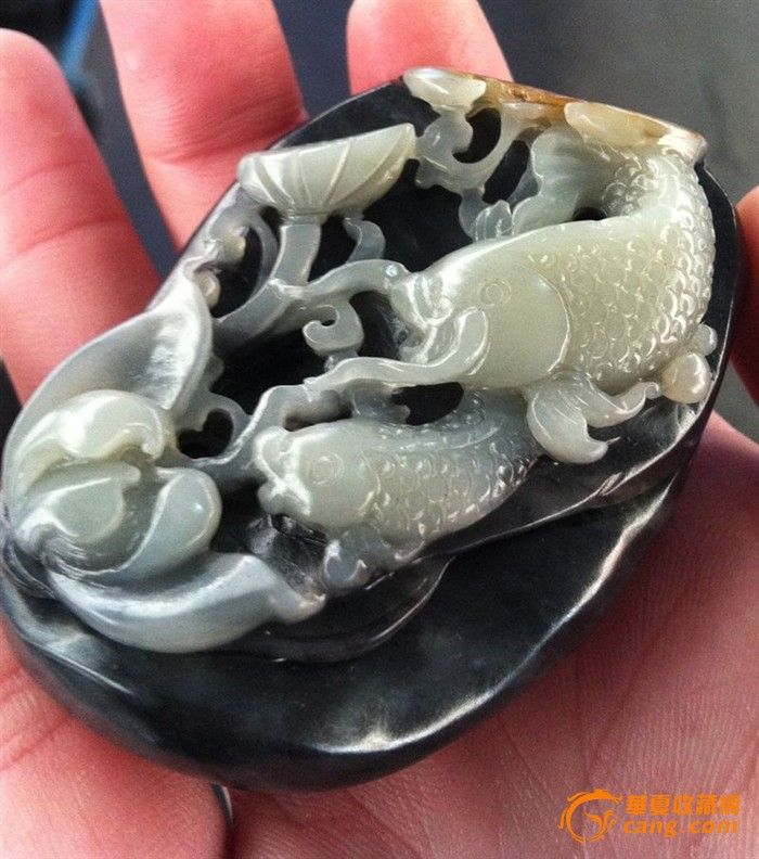 清香雅玩 和田青花三色年年有鱼手把件_清香雅