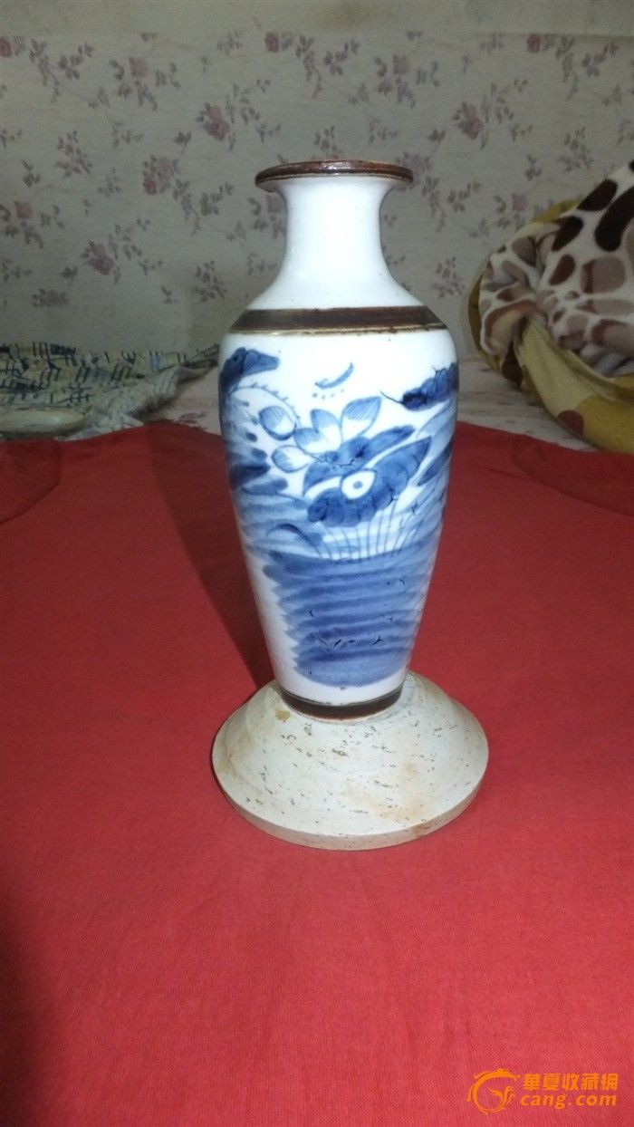 清中期青花柳叶瓶图片