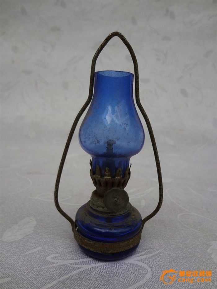 民国时期香港生产的最小型袖珍式煤油灯,完好