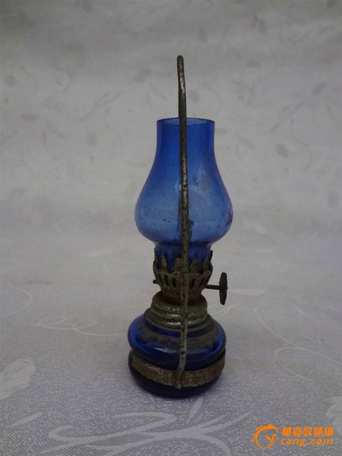 民国时期香港生产的最小型袖珍式煤油灯,完好