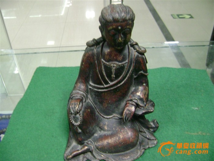 清乾隆铜佛像一尊