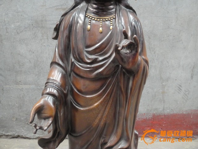 紫铜错银兰花指观音像