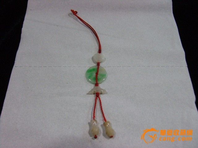 翡翠挂绿平安扣手机坠_翡翠挂绿平安扣手机坠